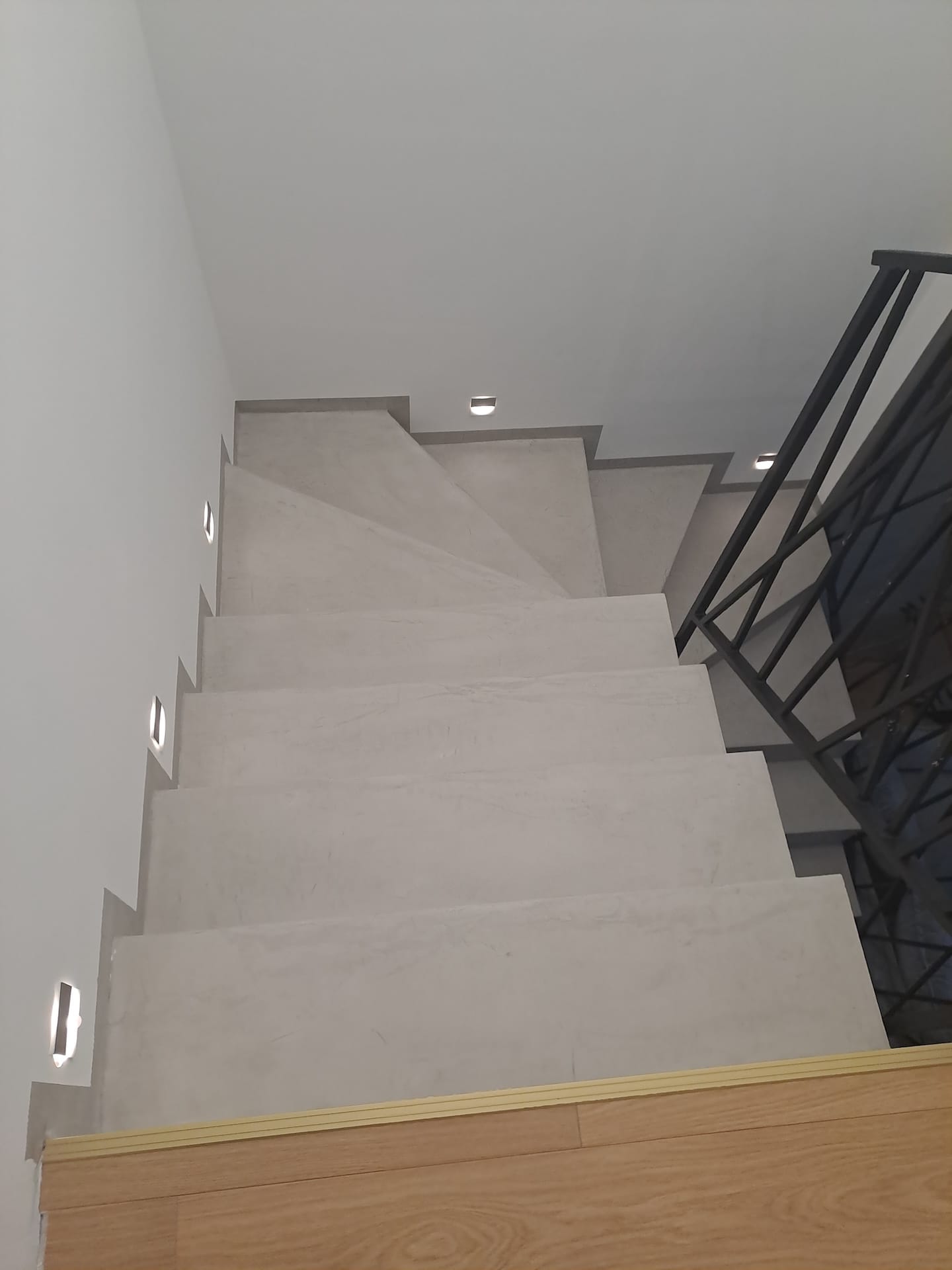 Schody w Mikrocemencie/Żywicy